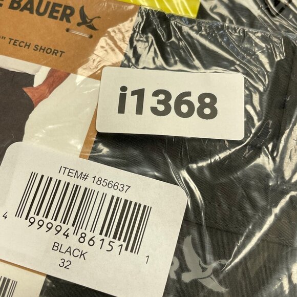 NEW Eddie Bauer Rainier 10” Tech Shorts Men’s 32 Cargo Outdoor Black i1368 - Picture 9 of 9